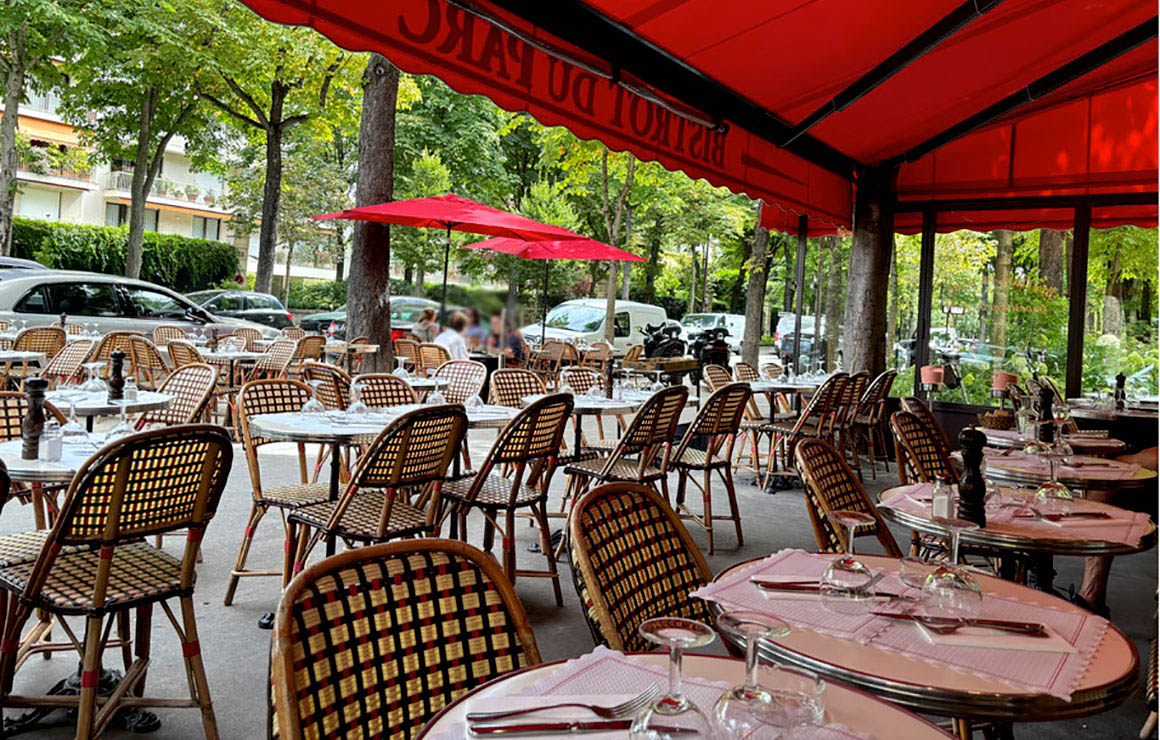 Le Bistrot du Parc à Neuilly la terrasse