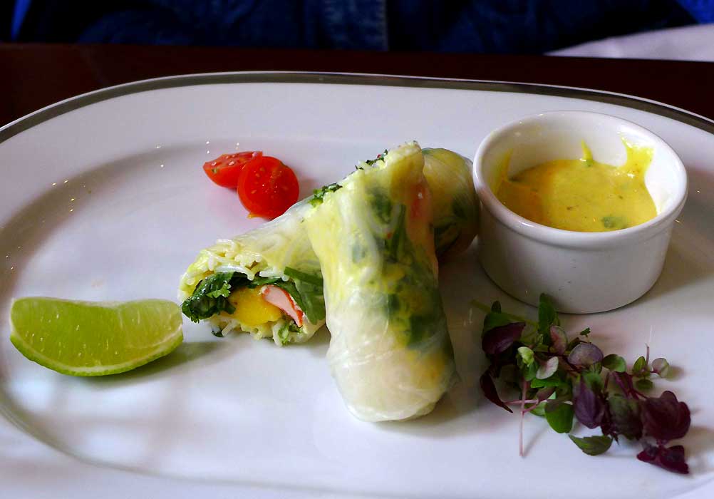 Le Café Bouillu, lobster spring rolls